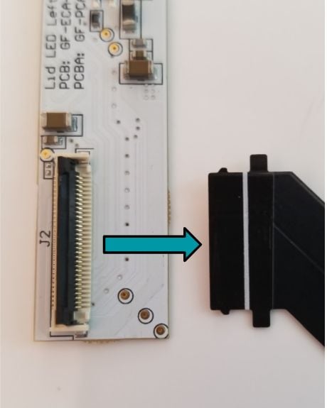 The end a the cable removed from its socket